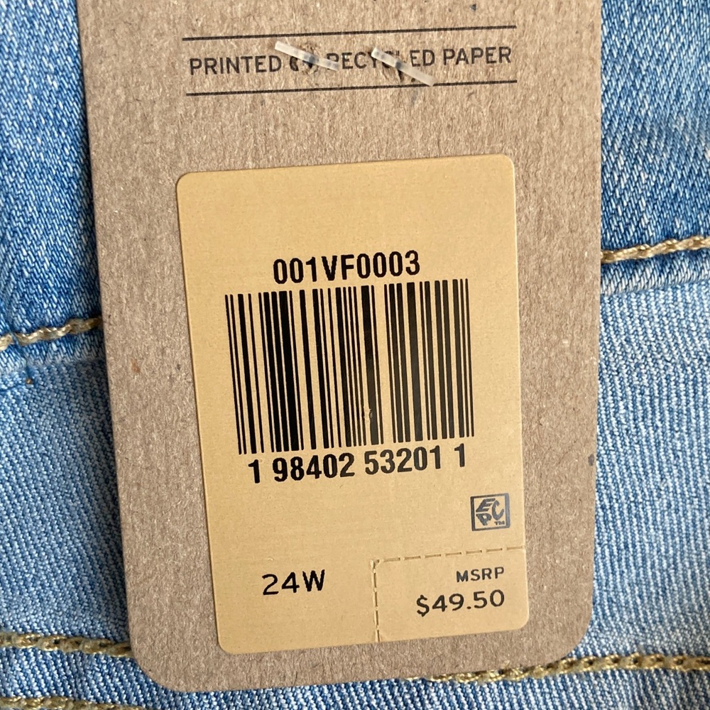 Levi's shaping Bermuda jean short smoothing tummy panel denim short 24W - Picture 14 of 16